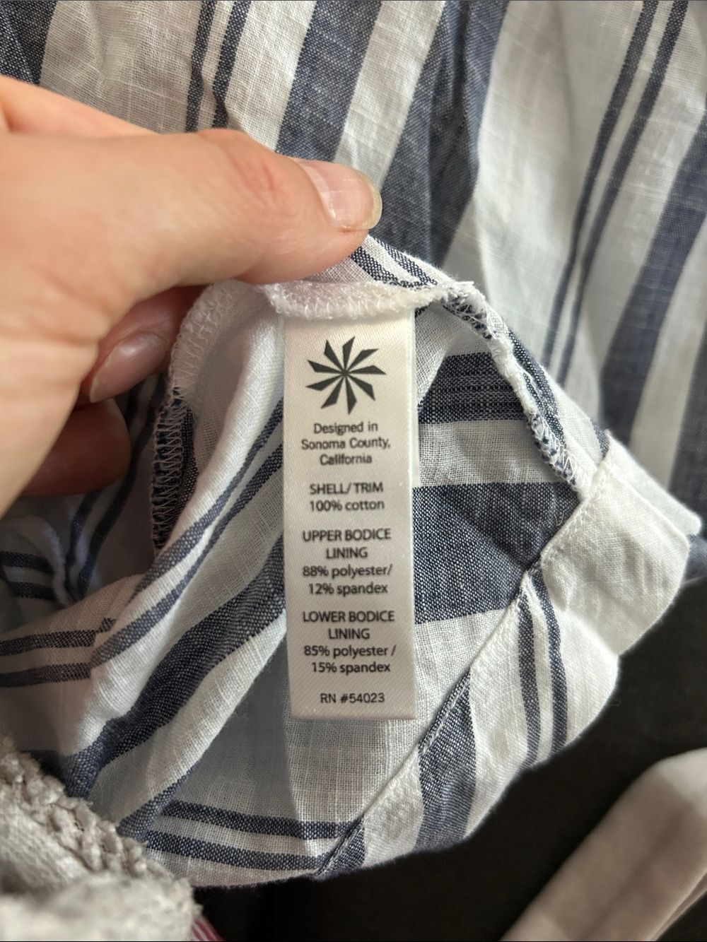 Athleta Stripe Sleeveless  Back Maxi Dress Blue white Size 2 with pockets - Picture 7 of 7